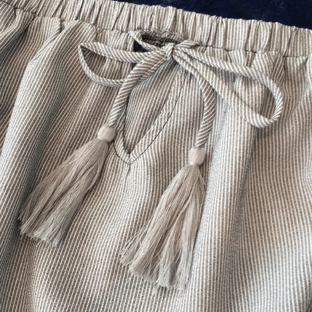 NWT Striped Off the Shoulder Top w/Lace - Picture 3 of 8